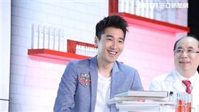 趙又廷帥氣出席保養品牌代言活動