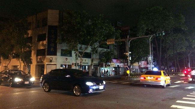 全台大跳電　雙北市多處路口號誌不亮