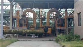 中油誤關氣閥　大潭電廠中斷運轉桃園大潭電廠6部機組15日下午全數跳脫，造成全台多處停電，初步調查為中油人員操作失誤，誤關氣閥，導致無法供給天然氣，電廠中斷運轉。圖為大潭電廠內部。中央社記者邱俊欽桃園攝　106年8月15日
