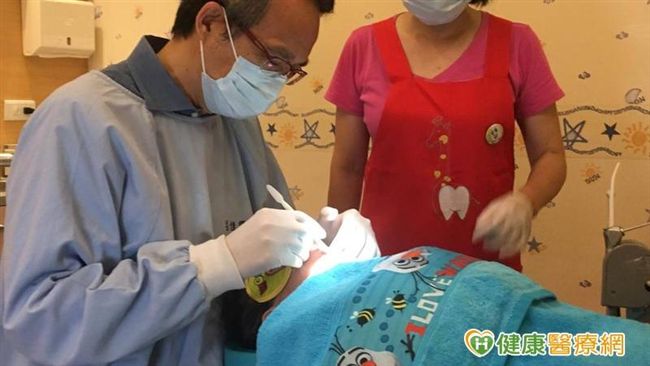 半夜喝奶蛀牙　全台門診鎮靜幫助治療