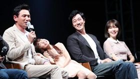 圖/車庫娛樂提供 軍艦島 宋仲基 蘇志燮 孔劉女兒 金秀晏