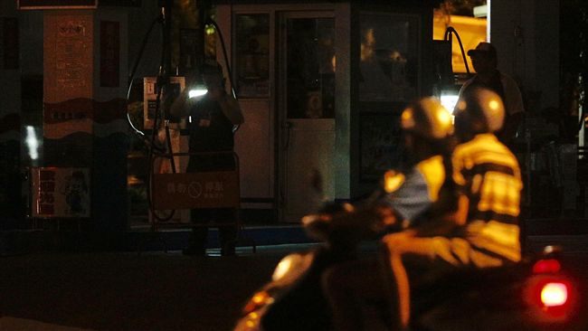 買泡麵都不夠！大停電每戶減收30元