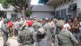 委內瑞拉,監獄,暴動,鎮壓（圖／翻攝自推特）