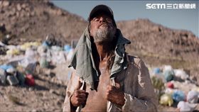 傑森摩莫亞、蘇琪沃特豪斯、基努李維、金凱瑞《生存者》