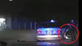 德州,休士頓,警察,攔查,性侵,陰道（圖／翻攝自YouTube《RAW LEAKS NEWS》）