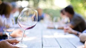 喝酒、酒、乾杯（示意圖）／pixabay