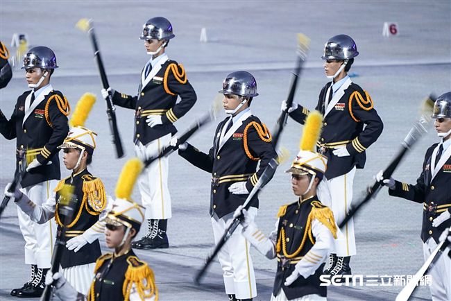 開南商工樂儀隊。（圖／記者林敬旻攝）