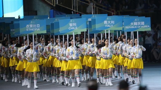 反年改亂世大運　志工父：女兒白練了