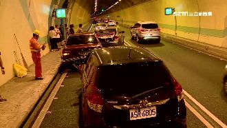 假日出遊急煞連環撞！國六5車釀4傷