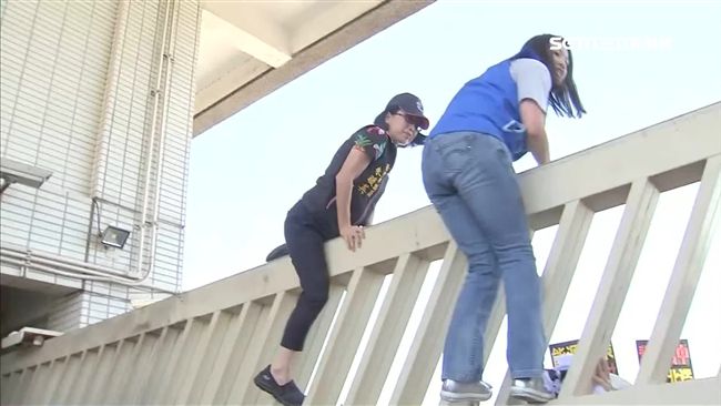 林全走「後門」　顏清標女怒翻鐵門