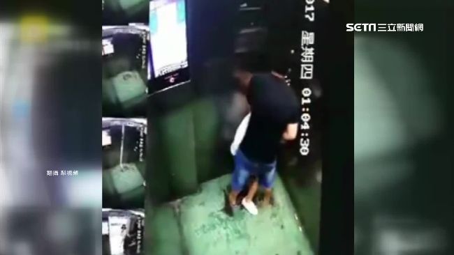 電梯惡狼強撲女子　想逃抓回壓制在地