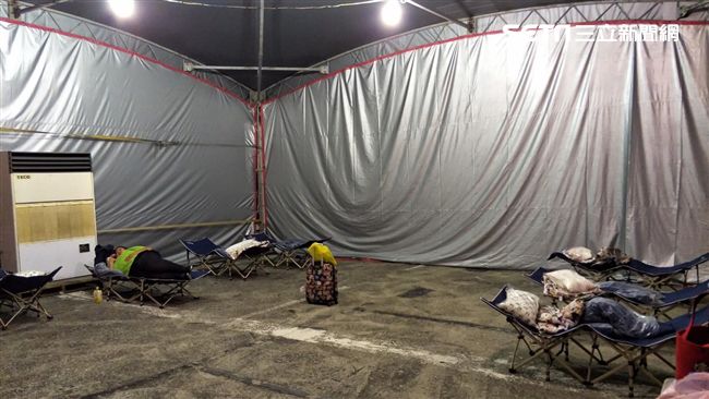 世大運司機休息室　網友驚呆：好簡陋