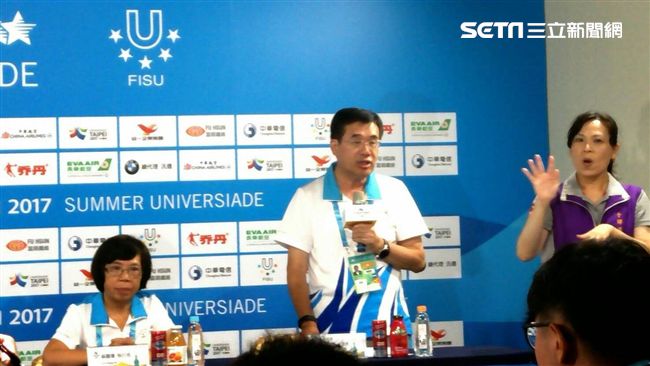 煙霧彈是兩顆　警方：封鎖區未被突破