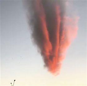 巴西,天空,殞石雲,異象,地球,巴西,世界末日,塵雲,dust cloud（圖／翻攝自joaopaulodemolay Instagram）
https://www.instagram.com/p/BX6P0jgA6Sv/