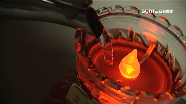 挑戰祭祀傳統！農曆七月推「水蠟燭」