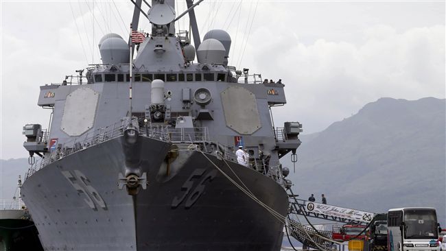 美艦馬侃號　麻六甲海峽與商船相撞