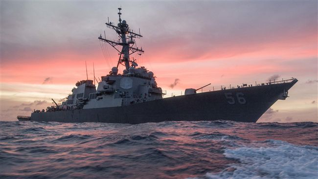 美艦馬侃號與商船相撞　5傷10失蹤