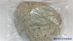 台北市衛生局今（21）天表示，今年7月份執行市售中元祭祀食品專案抽驗計畫結果發現，其中1件「草仔粿」檢出防腐劑去水醋酸準」規定，已命抽驗地點下架不得販售。（圖／台北市衛生局提供）