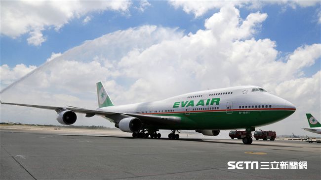 揮別747客機　長榮下午公布新制服