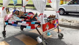 懶人日,哥倫比亞,Itagui,放鬆,發懶,睡覺,休息／達志影像／路透社