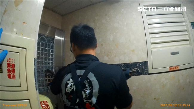 稱夫昏倒家中　女騙警消破門助抓姦