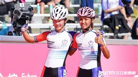 世大運女子競速溜冰,楊合貞金牌,李孟竹銀牌。（圖／記者林敬旻攝）