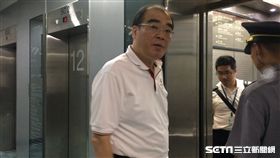 警察局長邱豐光市政會議後被捕獲 