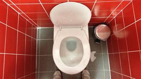 -馬桶-廁所-▲圖／攝影者dirtyboxface, flickr CC License-https://www.flickr.com/photos/dirtyboxface/8791385977