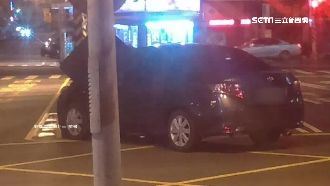 醉男自撞再衝豆漿店　見警心虛竟蛇行