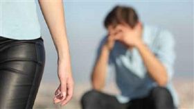 沮喪、吵架、情侶、分手／達志影像／美聯社