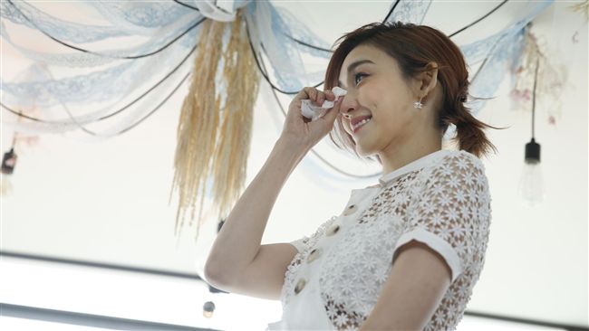 范范回歸小巨蛋　黑人扮老妝驚喜現身