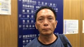 繼退伍軍人顏才仁後，毆打萬華分局漢中所巡佐劉金銓的黑衣人，亦即高雄市鳥松區的退役軍人李彧彬，同樣遭到警方逮獲（翻攝畫面）