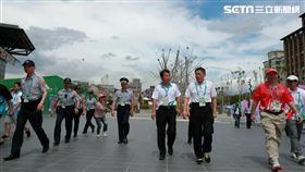 柯文哲視導網球中心 遇詹詠然、詹皓然 北市府提供