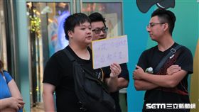 球迷妙計成功徵到門票（圖／記者劉家維攝）