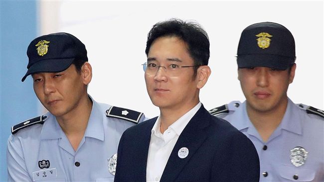 涉賄賂朴槿惠　李在鎔犯4罪遭判5年