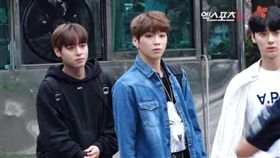 Wanna One,KBS,Produce 101,推擠,趕走,受傷,安全,暴動,圍欄（圖／翻攝自Xportsnews YouTube）