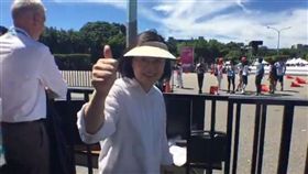 世大運滑輪溜冰馬拉松比賽　蔡英文現身凱道為選手加油／蔡英文臉書