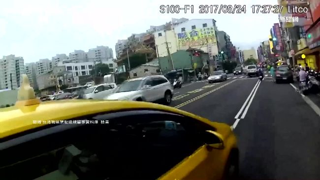騎士按一聲喇叭　小黃竟森77逼車