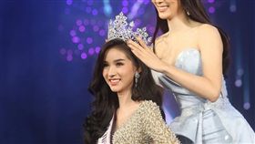 蒂芬妮小姐大賽,泰國,變性人,皇后,冠軍,奪冠,男性,泰版Angelababy,選美
https://www.facebook.com/MissTiffanyUniverse/?ref=page_internal