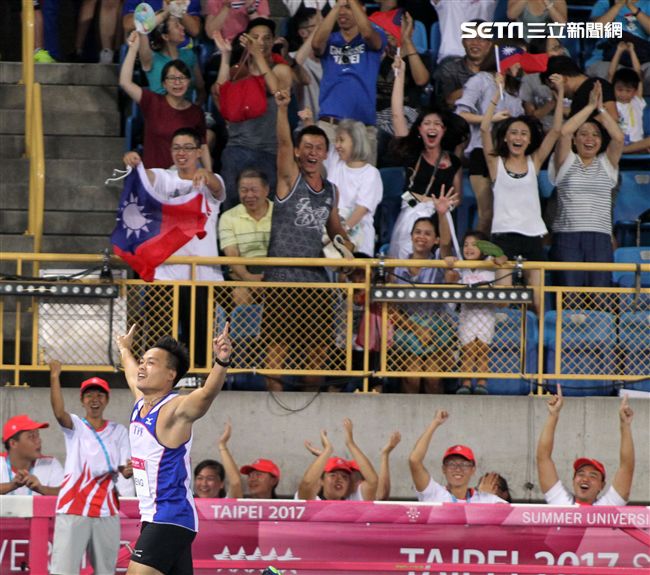 台灣選手鄭兆村在標槍項目擲出91.36公尺破亞洲紀錄。（記者邱榮吉/攝影）
