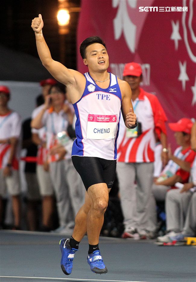 台灣選手鄭兆村在標槍項目擲出91.36公尺破亞洲紀錄。（記者邱榮吉/攝影）