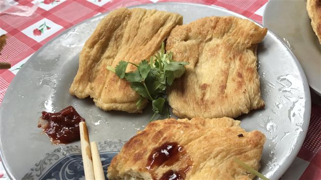 池上不只便當！大池豆皮飄香半世紀