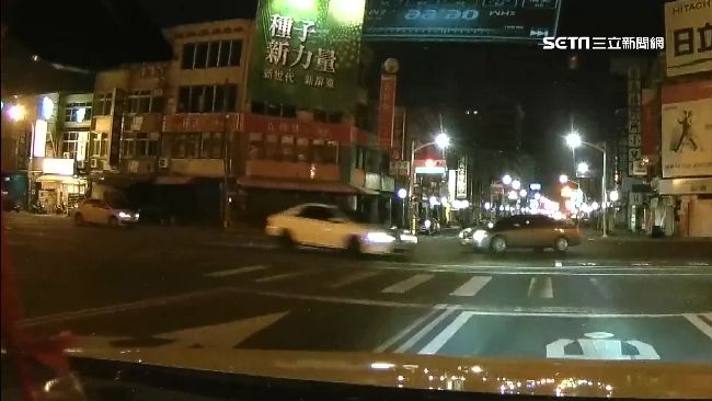 違規超車直直撞　衰駕駛嚇壞驚聲尖叫