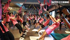 UNDER ARMOUR,女子團練,訓練營。（圖／品牌提供）