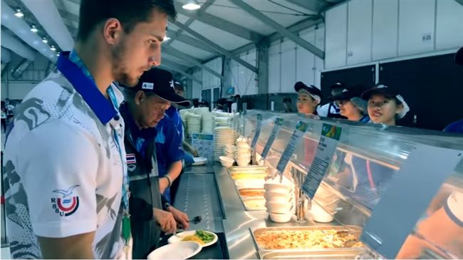 鹹酥雞也入鏡！戰鬥民族這樣看世大運