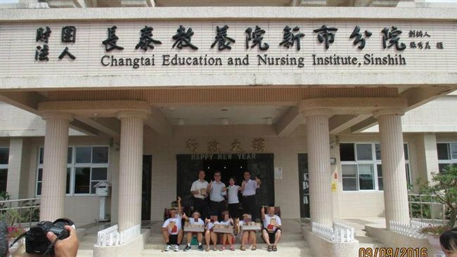 曾與賴清德合照…腦麻鬥士離奇暴斃