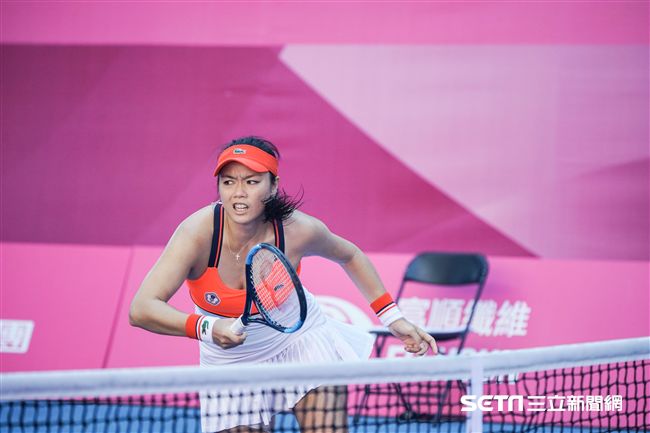 世大運網球女子團體中華隊詹詠然、詹皓晴。（圖／記者林敬旻攝）