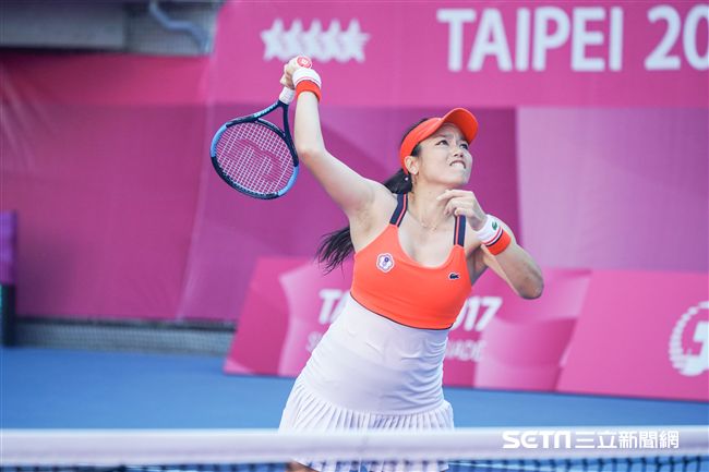 世大運網球女子團體中華隊詹詠然、詹皓晴。（圖／記者林敬旻攝）