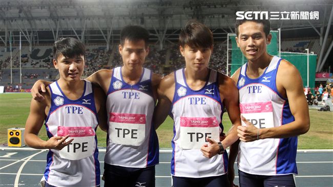 世大運男子400公尺接力第１棒開路先鋒是魏溢慶、第2棒是楊俊瀚，3棒是鄭博宇，最後一棒陳家薰，跑出39.06獲銅牌。（記者邱榮吉/攝影）