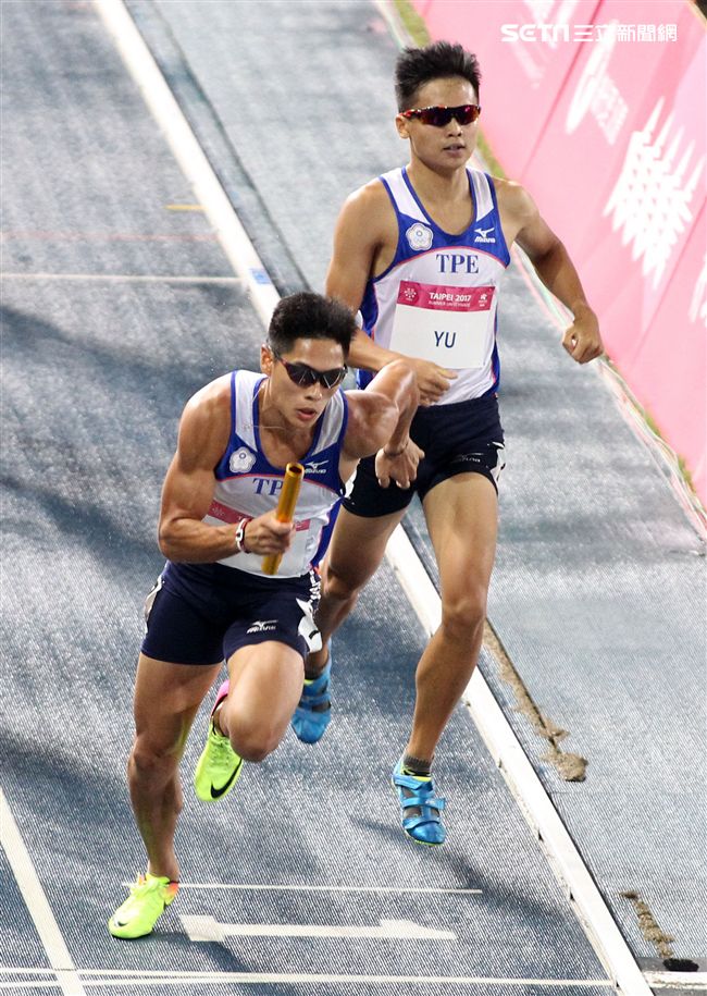 世大運田徑項目28日全部結束，各國選手盡力表現贏得運動精神，下次拿坡里見，珍重再見。（記者邱榮吉/攝影）